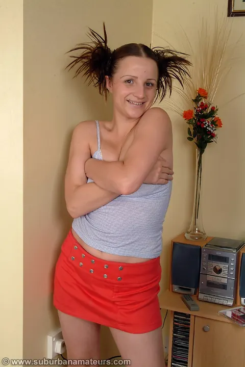 British Amateur Flaunts Her Bubble Ass in Socks – photo 2 of 21
