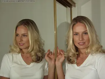 Thick British MILF Strips Out of Her Jeans in the Bedroom Mirror