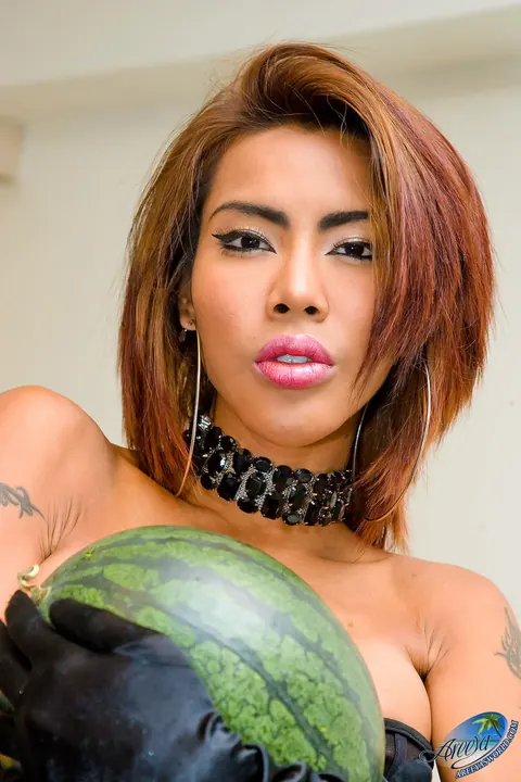 Trans Woman Kisses Partner Before Fucking Him – photo 5 of 21