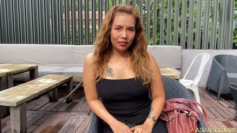 Asian MILF Undresses Outdoors for POV Sex – photo 2 of 21