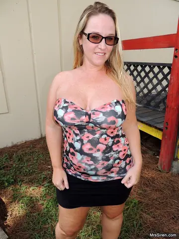 Mature Blonde MILF Shows Her Big Tits and Huge Ass Outdoors in Panties