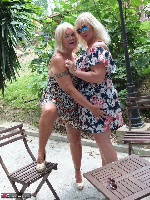 Mature Curvy Blonde Fingers and Licks Her Lover on the Patio – photo 6 of 16