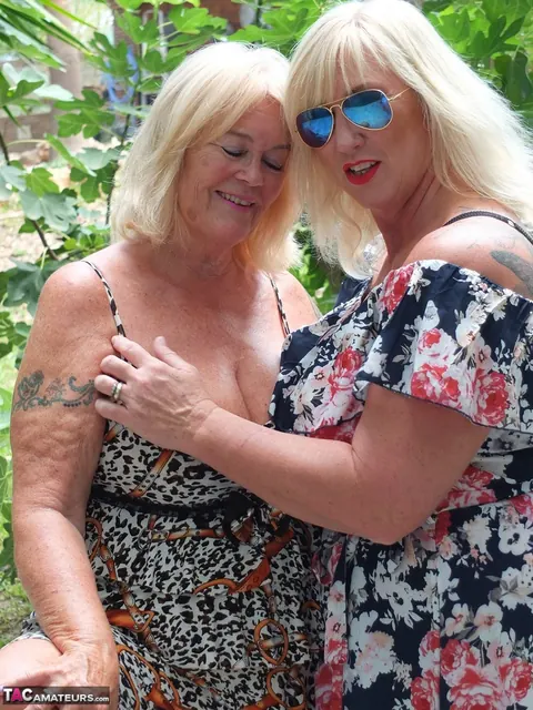 Mature Curvy Blonde Fingers and Licks Her Lover on the Patio – photo 5 of 16
