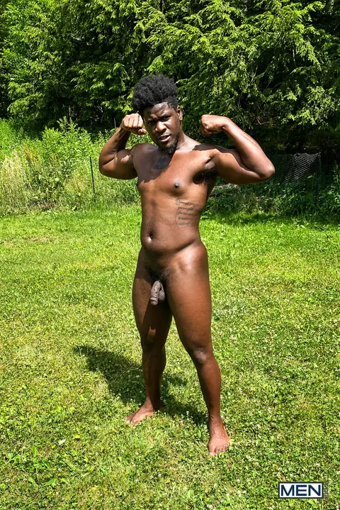 Guy Toys His Ass with a Dildo Before Getting Fucked – photo 3 of 20