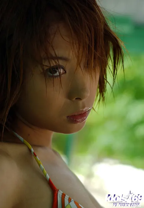 Minami Aikawa: Japanese Babe Strips Out of Her Bikini and Panties Outdoors – photo 3 of 15