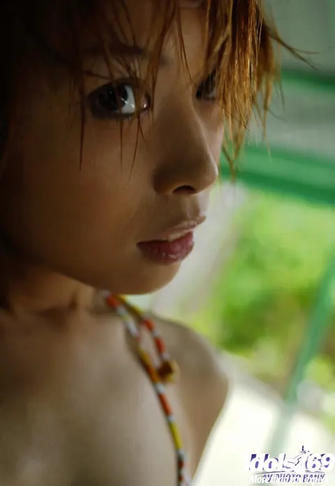 Minami Aikawa: Japanese Babe Strips Out of Her Bikini and Panties Outdoors – photo 7 of 15