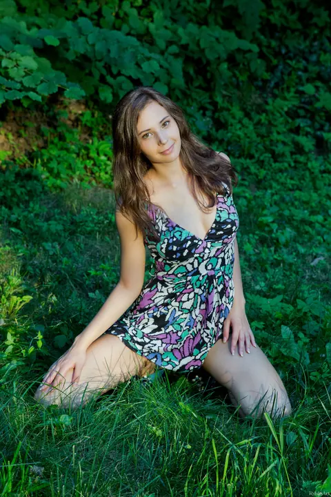 Oretha Mars: Brunette in a Skirt Strips and Spreads Outdoors – photo 11 of 20