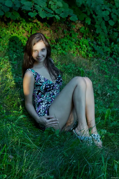 Oretha Mars: Brunette in a Skirt Strips and Spreads Outdoors – photo 10 of 20