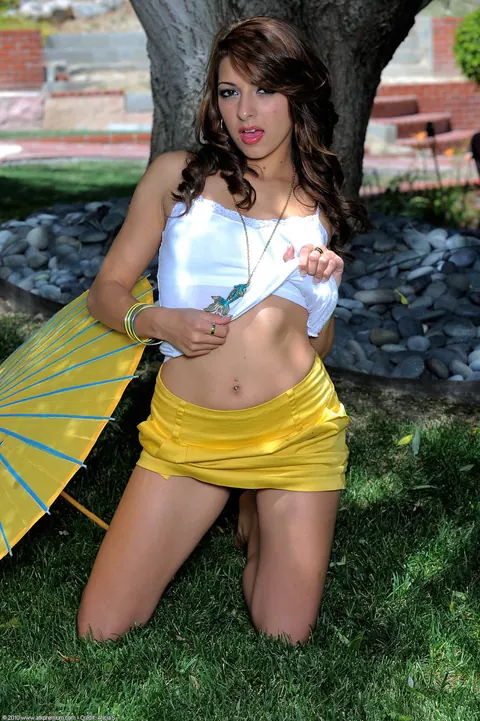 Lexi Bloom: Brunette with Big Natural Tits and Tattoo Strips Nude and Spreads Her Pussy – photo 7 of 21