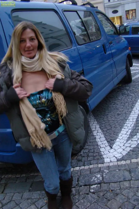Vanessa Lovely: Busty Blonde MILF Strips Out of Her Jeans and Spreads in Public – photo 1 of 20