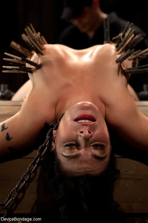 Busty Woman in Bondage Spreads and Uses a Dildo – photo 14 of 21