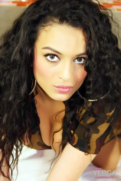 Trans Woman Removes All Garments and Shows Her Body Front and Back – photo 2 of 15