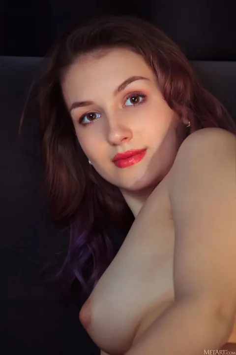 Ukrainian Woman Undresses and Shows Her Big Tits – photo 11 of 21