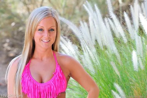 Melissa Matters: Busty Blonde Tucks Bikini Panties into Her Pussy Outdoors – photo 1 of 16
