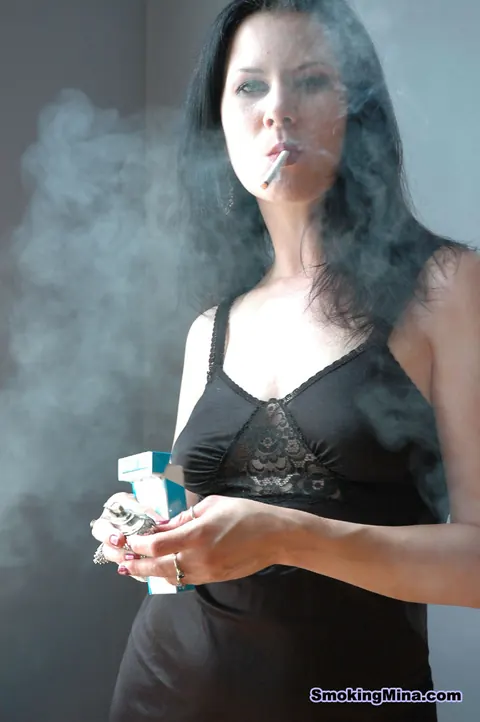 Brunette MILF Smokes and Reveals Her Natural Tits in a Skirt – photo 3 of 15