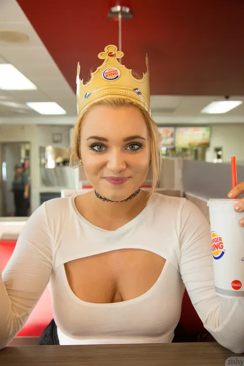 Gwen Stanberg: Blonde in Pantyhose Shows Off Her Big Tits at Burger King – photo 3 of 11