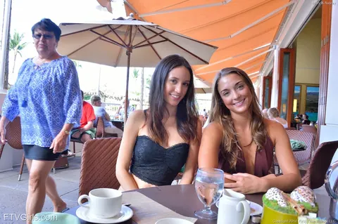 Marry Lynn: Skinny Brunette Lesbians Use a Dildo on the Beach – photo 20 of 20