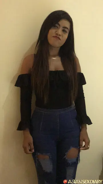 Asian Woman Takes Anal and Pussy in POV