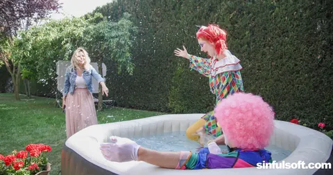 Lenina Crowne: Two Busty Blondes Seduce a Guy for a Threesome in the Bathroom – photo 8 of 21
