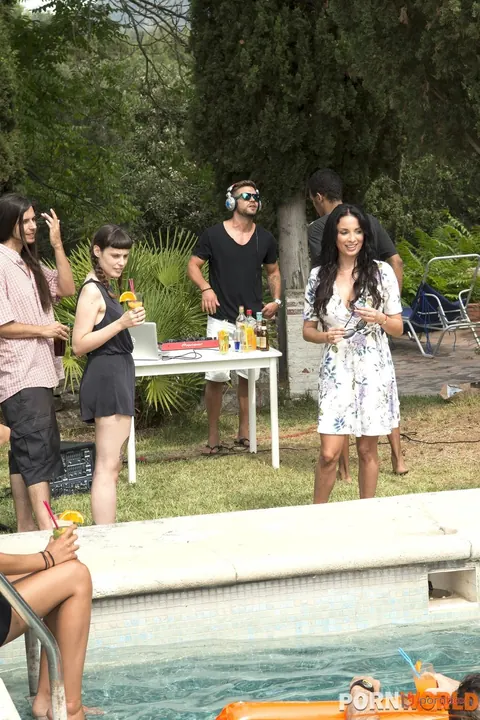 Anissa Kate: Thick Latina Takes Anal Doggy Style by the Pool in Heels – photo 3 of 20