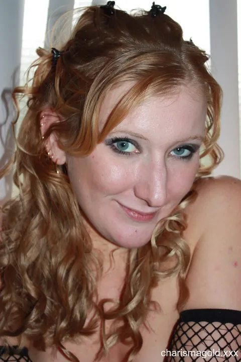 Charisma Gold: Dutch Blonde MILF Shows Off Her Big Tits in a Corset and Boots – photo 5 of 15