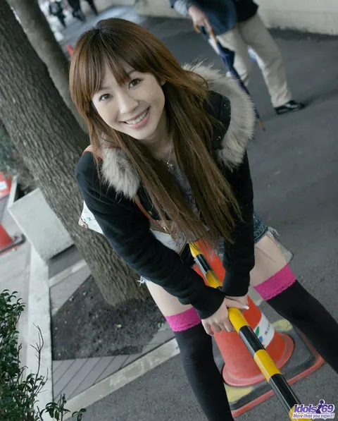Hayase: Japanese Redhead in Thigh-High Stockings Spreads Her Legs Outdoors – photo 3 of 16