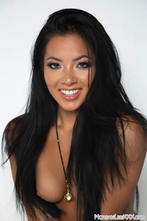 Morgan Lee: Petite Asian Brunette Shows Her Small Natural Tits – photo 13 of 20