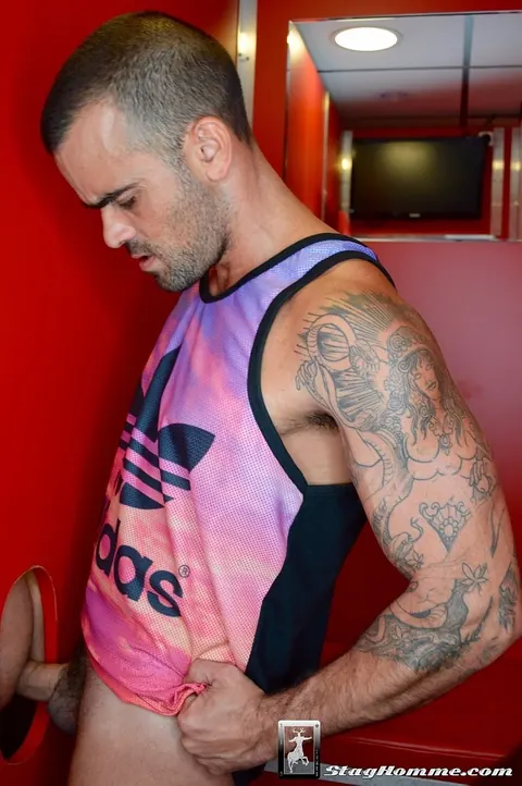 Thick Man with a Big Ass Gets Fucked Through a Gloryhole – photo 19 of 21