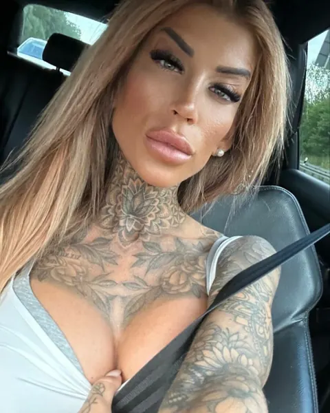 Blonde with Big Tits and Tattoos Takes Selfies While Teasing – photo 12 of 12