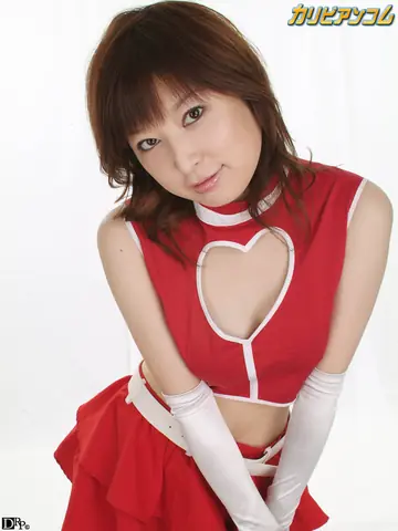 Runna Sakai – Thick Japanese Brunette in Panties Pulls Them Aside