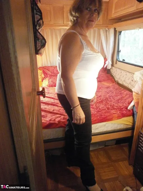 BBW in Heels Spreads Her Pussy on the Bed – photo 1 of 20
