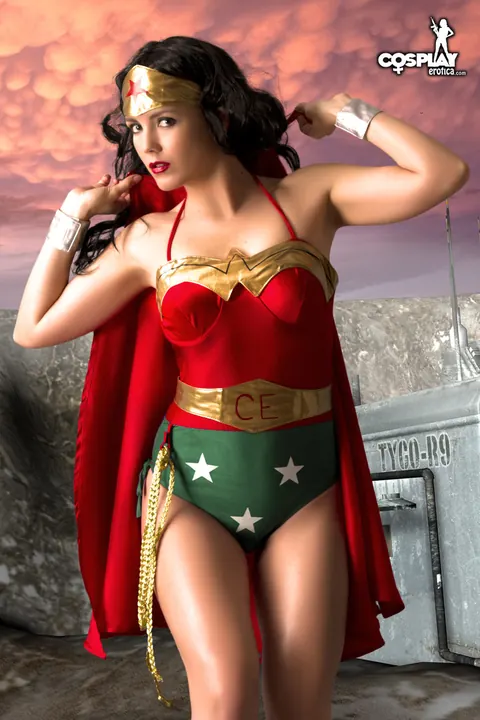 Brunette in Wonder Woman Cosplay Strips and Spreads – photo 8 of 12