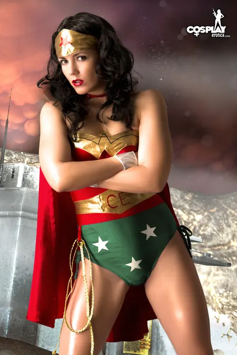 Brunette in Wonder Woman Cosplay Strips and Spreads – photo 5 of 12