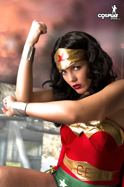Brunette in Wonder Woman Cosplay Strips and Spreads – photo 6 of 12