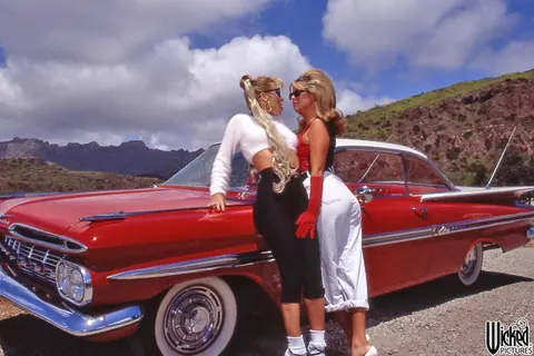 Jill Kelly: Two Busty Hairy Blondes Strip and Eat Pussy in the Car – photo 6 of 21