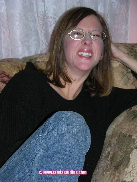 Petite Mature Woman Masturbates and Shows Her Pierced Nipples Outdoors – photo 2 of 20