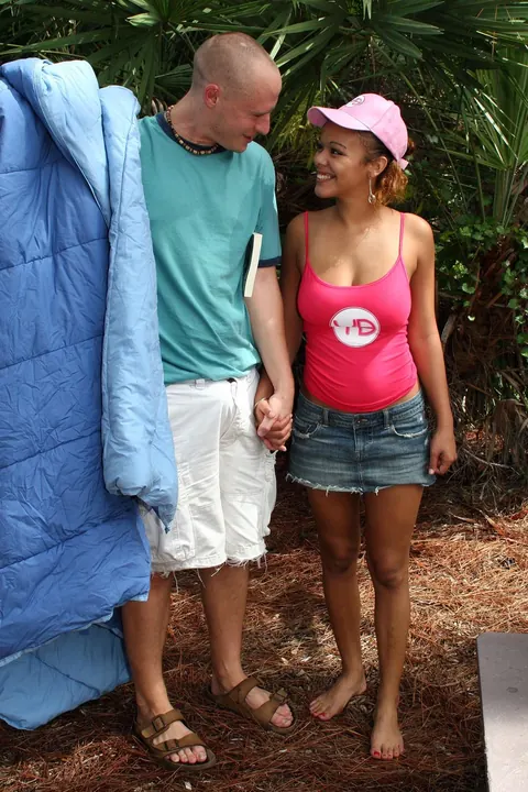 Calisyn Heart: Latina Redhead Sucks Cock and Gets Fucked Outdoors – photo 15 of 21