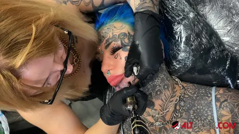 Amber Luke: Blonde with Natural Tits and Tattoos Spreads and Shows Face Tattoo – photo 9 of 16