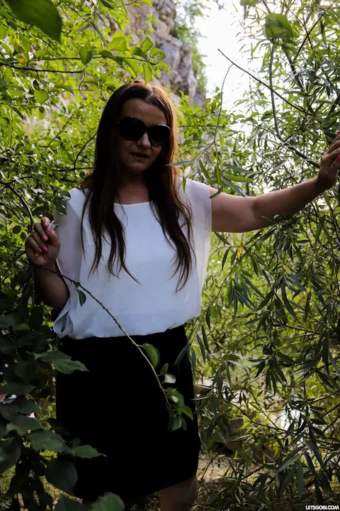 Woman in Glasses Sucks Two Cocks Outdoors – photo 1 of 21