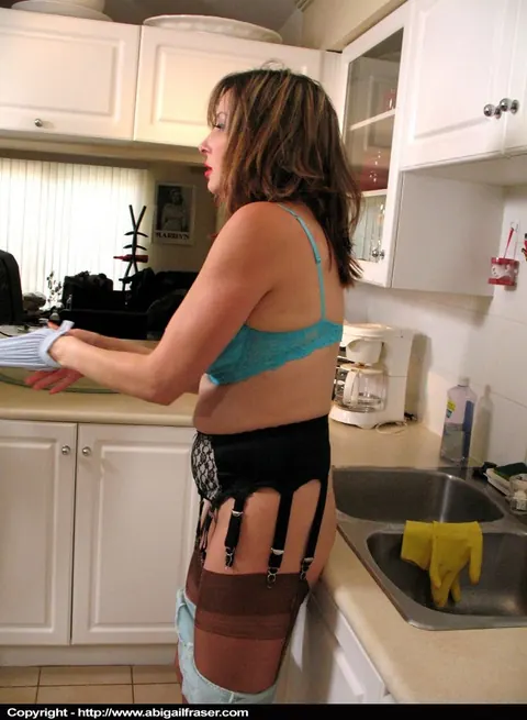 Abigail Fraser: Curvy Redhead MILF in Stockings Gives Kitchen Deepthroat – photo 3 of 12