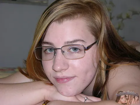 BBW in Glasses Slides Off Her Jeans and Spreads – photo 14 of 16
