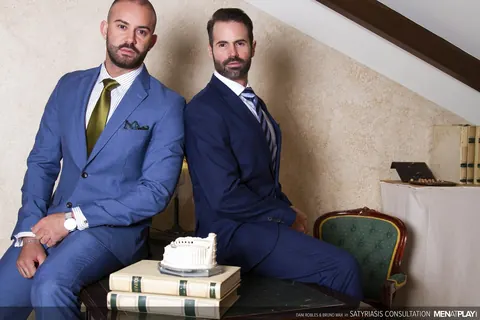 Two Men Have Anal Sex on the Stairs – photo 4 of 20