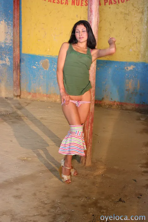 Karen Tovar: Busty Latina Brunette Strips and Spreads Her Pussy in Public – photo 12 of 19