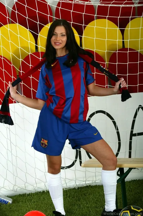 Hungarian Woman Strips Out of Her Soccer Uniform – photo 3 of 21
