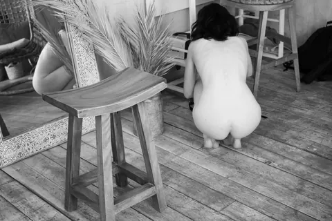Slim Russian Woman Poses Nude Showing Her Petite Body – photo 11 of 21