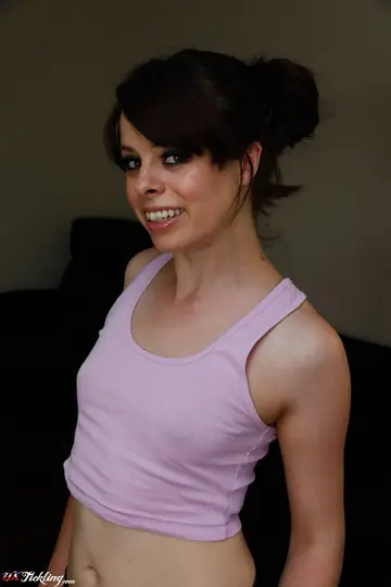 Tiffany Naylor – British Brunette MILF in Shorts Poses and Shows Her Feet
