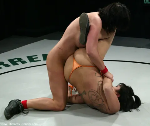 Cynthia Pendragon: Asian Brunettes in Bondage Show Their Big Tits While Bound – photo 4 of 21