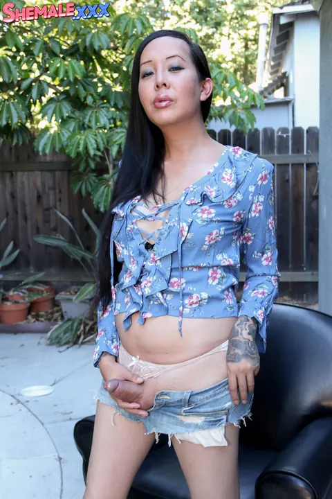 Asian Trans Woman Stands Nude and Bends Over – photo 6 of 16