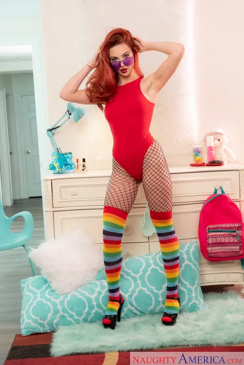 Lacy Lennon: Redhead PAWG Strips Off Her Bodysuit and Spreads in Fishnet Pantyhose – photo 1 of 21