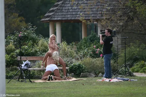 Kathy Anderson: Two Blonde Czech MILFs Lick Pussy and Finger Each Other in the Garden – photo 11 of 21